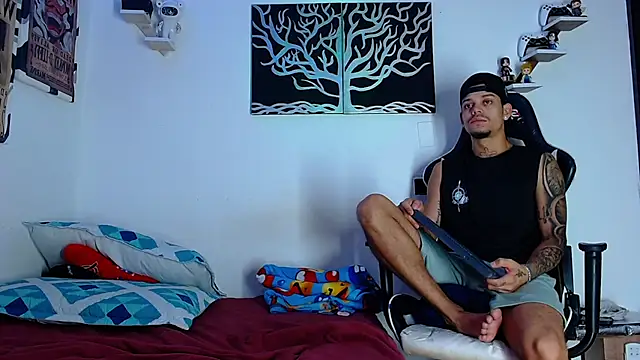 Friendsofeverything  online show from April 30, 2:23 pm