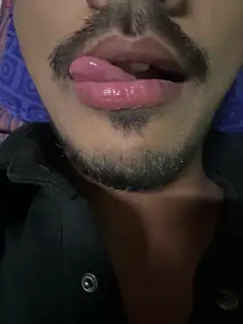 Snapshot of Privateseducer chatting on February 13, 9:49 pm Privateseducer online show from February 13, 9:49 pm