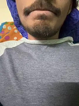 Snapshot of Privateseducer chatting on February 25, 9:35 pm Privateseducer online show from February 25, 9:35 pm