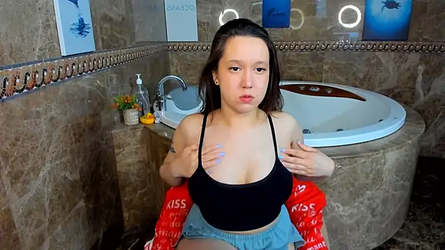 Mira Karter online show from May 17, 2:53 am