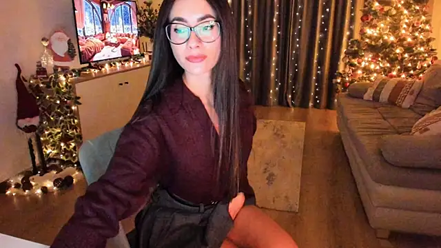 Snapshot of Miss_A chatting on December 9, 1:29 am Miss A online show from December 9, 1:29 am