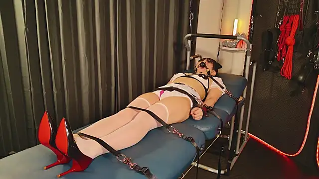 Snapshot of hikarun1224 chatting on March 19, 11:39 am hikarun1224 online show from March 19, 11:39 am