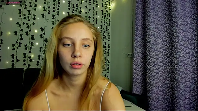 Kitty Katrine online show from December 16, 7:21 pm