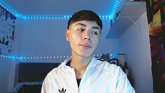 Snapshot of Im_juanda chatting on December 9, 5:19 pm Im juanda online show from December 9, 5:19 pm