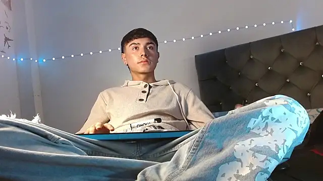 Snapshot of Im_juanda chatting on January 24, 8:11 pm Im juanda online show from January 24, 8:11 pm