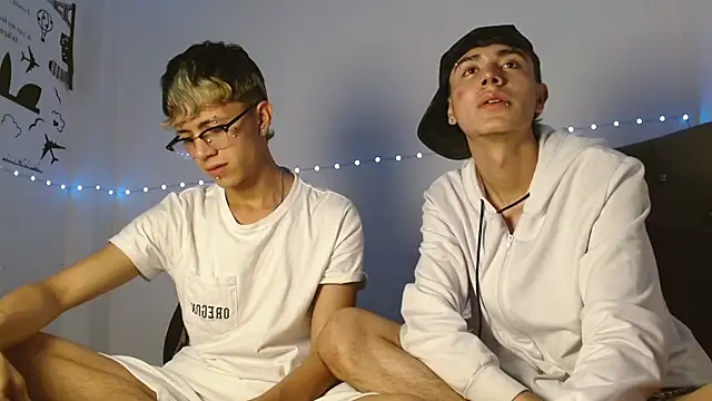 Snapshot of Im_juanda chatting on March 12, 6:51 am Im juanda online show from March 12, 6:51 am