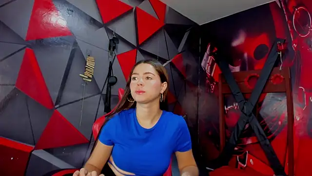 Hana and Zeta online show from October 20, 12:16 pm