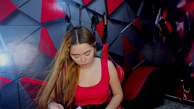 Hana and Zeta online show from January 17, 12:21 pm