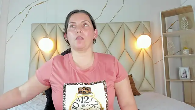 Snapshot of angelswets chatting on November 14, 3:44 pm angelswets online show from November 14, 3:44 pm