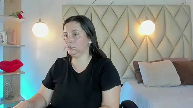 angelswets online show from June 4, 2:01 pm