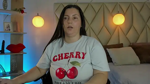 angelswets online show from June 8, 2:39 pm