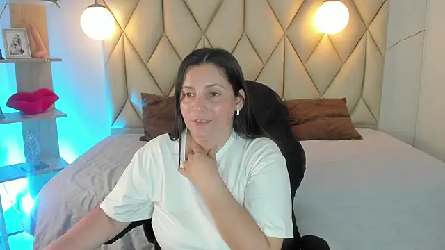 Snapshot of angelswets chatting on June 20, 1:58 pm angelswets online show from June 20, 1:58 pm