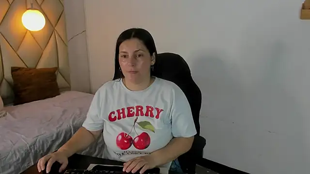 Snapshot of angelswets chatting on July 23, 2:15 pm angelswets online show from July 23, 2:15 pm