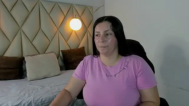 Snapshot of angelswets chatting on July 24, 2:15 pm angelswets online show from July 24, 2:15 pm