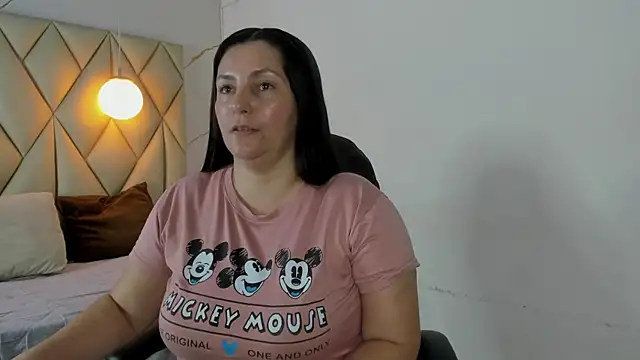 Snapshot of angelswets chatting on July 31, 3:00 pm angelswets online show from July 31, 3:00 pm