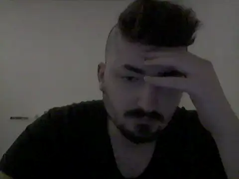 Snapshot of Hkl95555 chatting on September 18, 12:34 am Hkl95555 online show from September 18, 12:34 am