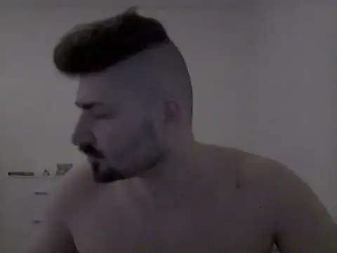 Snapshot of Hkl95555 chatting on September 20, 10:00 pm Hkl95555 online show from September 20, 10:00 pm