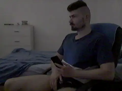 Snapshot of Hkl95555 chatting on September 25, 10:35 pm Hkl95555 online show from September 25, 10:35 pm