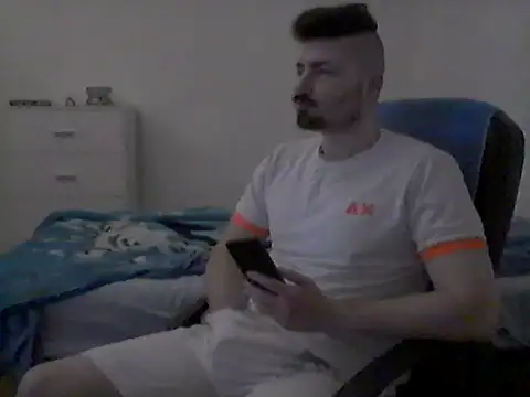 Snapshot of Hkl95555 chatting on October 5, 11:57 pm Hkl95555 online show from October 5, 11:57 pm