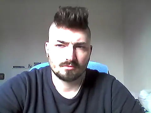 Snapshot of Hkl95555 chatting on January 18, 11:36 am Hkl95555 online show from January 18, 11:36 am