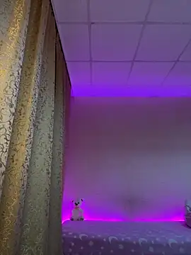 Snapshot of beautiful_angel chatting on February 21, 8:05 pm beautiful angel online show from February 21, 8:05 pm