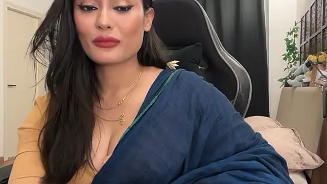 Snapshot of GoddessAnna chatting on March 1, 5:04 pm GoddessAnna online show from March 1, 5:04 pm