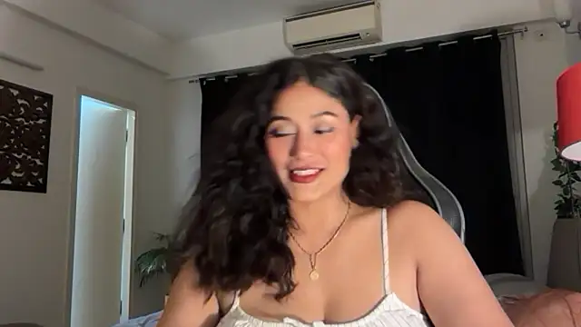 Snapshot of GoddessAnna chatting on April 14, 5:08 pm GoddessAnna online show from April 14, 5:08 pm