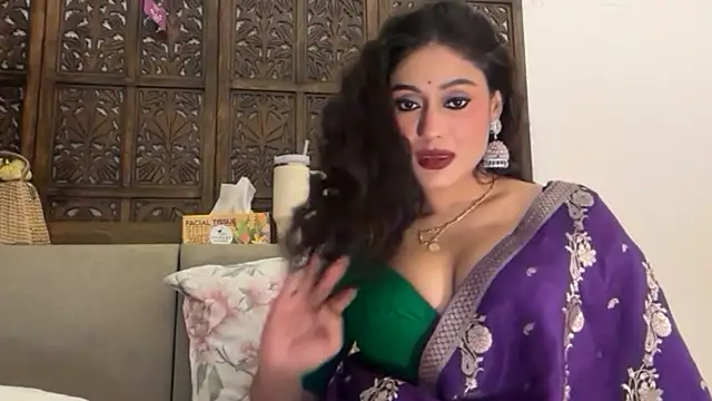 Snapshot of GoddessAnna chatting on April 15, 4:58 pm GoddessAnna online show from April 15, 4:58 pm