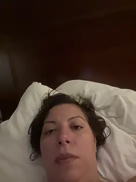 Snapshot of jessicag182 chatting on October 22, 8:25 am jessicag182 online show from October 22, 8:25 am