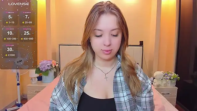 Snapshot of AlexissM chatting on December 7, 11:51 am AlexissM online show from December 7, 11:51 am