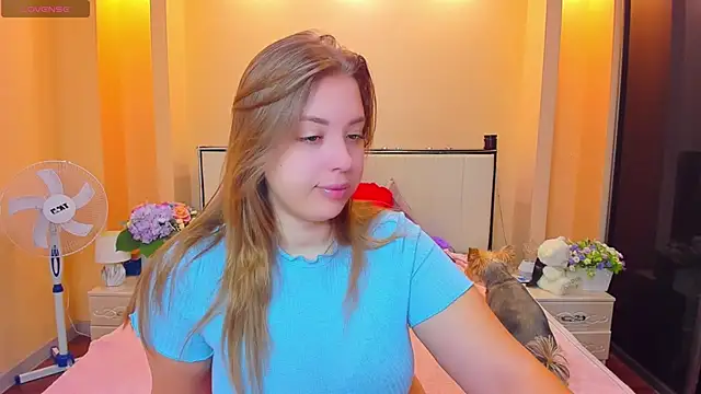 Snapshot of AlexissM chatting on December 15, 8:30 am AlexissM online show from December 15, 8:30 am