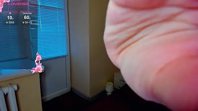 AlexissM online show from May 12, 1:41 pm