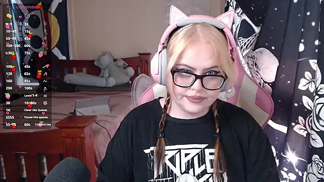 ChubbyBubs online show from February 5, 4:48 am