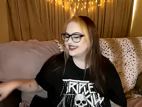 ChubbyBubs online show from February 15, 5:30 am