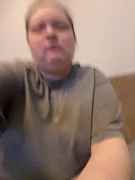 Snapshot of Alex_m chatting on December 15, 6:23 pm Alex m online show from December 15, 6:23 pm