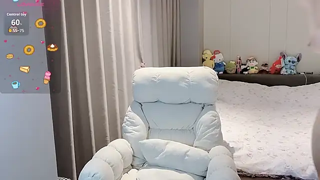 Snapshot of qiqi-666 chatting on September 18, 11:01 am qiqi-666 online show from September 18, 11:01 am