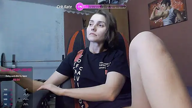Snapshot of womanstrong78 chatting on February 13, 8:55 pm womanstrong78 online show from February 13, 8:55 pm