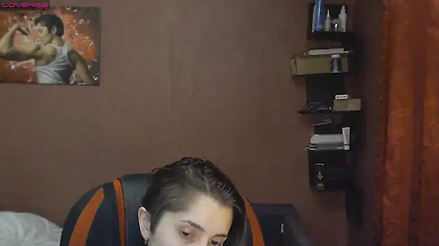 Snapshot of womanstrong78 chatting on March 9, 7:37 pm womanstrong78 online show from March 9, 7:37 pm