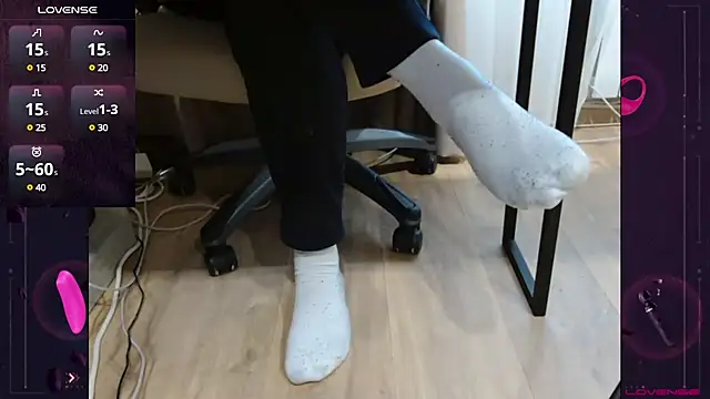 analanall online show from February 1, 9:21 am