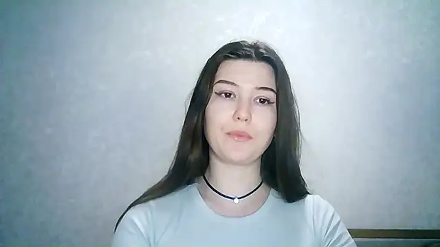 Snapshot of SeductiveTati chatting on December 18, 12:21 am SeductiveTati online show from December 18, 12:21 am