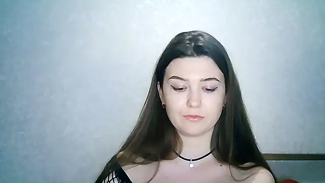 Snapshot of SeductiveTati chatting on December 21, 5:47 am SeductiveTati online show from December 21, 5:47 am