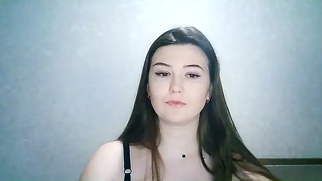 Snapshot of SeductiveTati chatting on January 5, 9:57 pm SeductiveTati online show from January 5, 9:57 pm