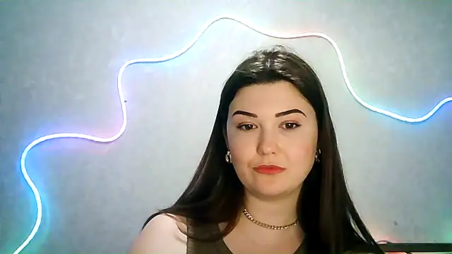 Snapshot of SeductiveTati chatting on September 21, 8:21 pm SeductiveTati online show from September 21, 8:21 pm