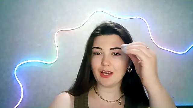 Snapshot of SeductiveTati chatting on September 22, 10:12 pm SeductiveTati online show from September 22, 10:12 pm