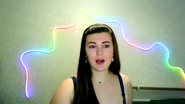 Snapshot of SeductiveTati chatting on October 24, 9:33 pm SeductiveTati online show from October 24, 9:33 pm