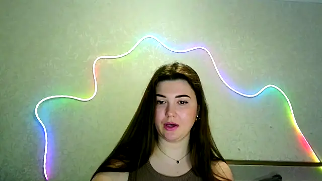 Snapshot of SeductiveTati chatting on November 23, 12:10 am SeductiveTati online show from November 23, 12:10 am