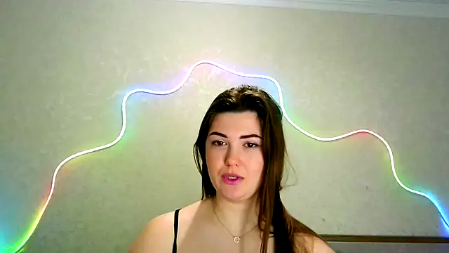 Snapshot of SeductiveTati chatting on November 27, 12:56 am SeductiveTati online show from November 27, 12:56 am