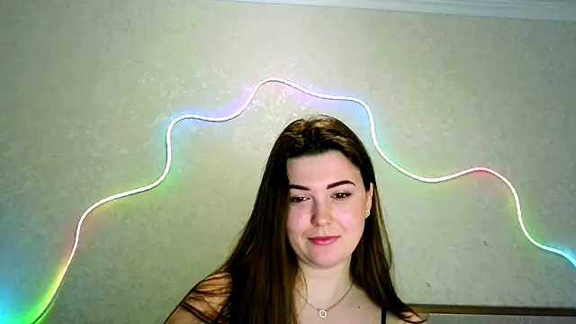 Snapshot of SeductiveTati chatting on November 29, 12:57 am SeductiveTati online show from November 29, 12:57 am