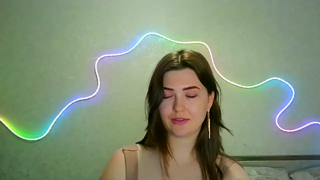Snapshot of SeductiveTati chatting on July 17, 9:52 pm SeductiveTati online show from July 17, 9:52 pm