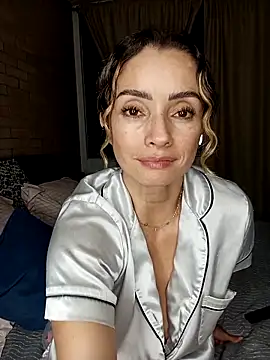 Snapshot of Loly_Horny chatting on May 13, 2:31 am Loly Horny online show from May 13, 2:31 am